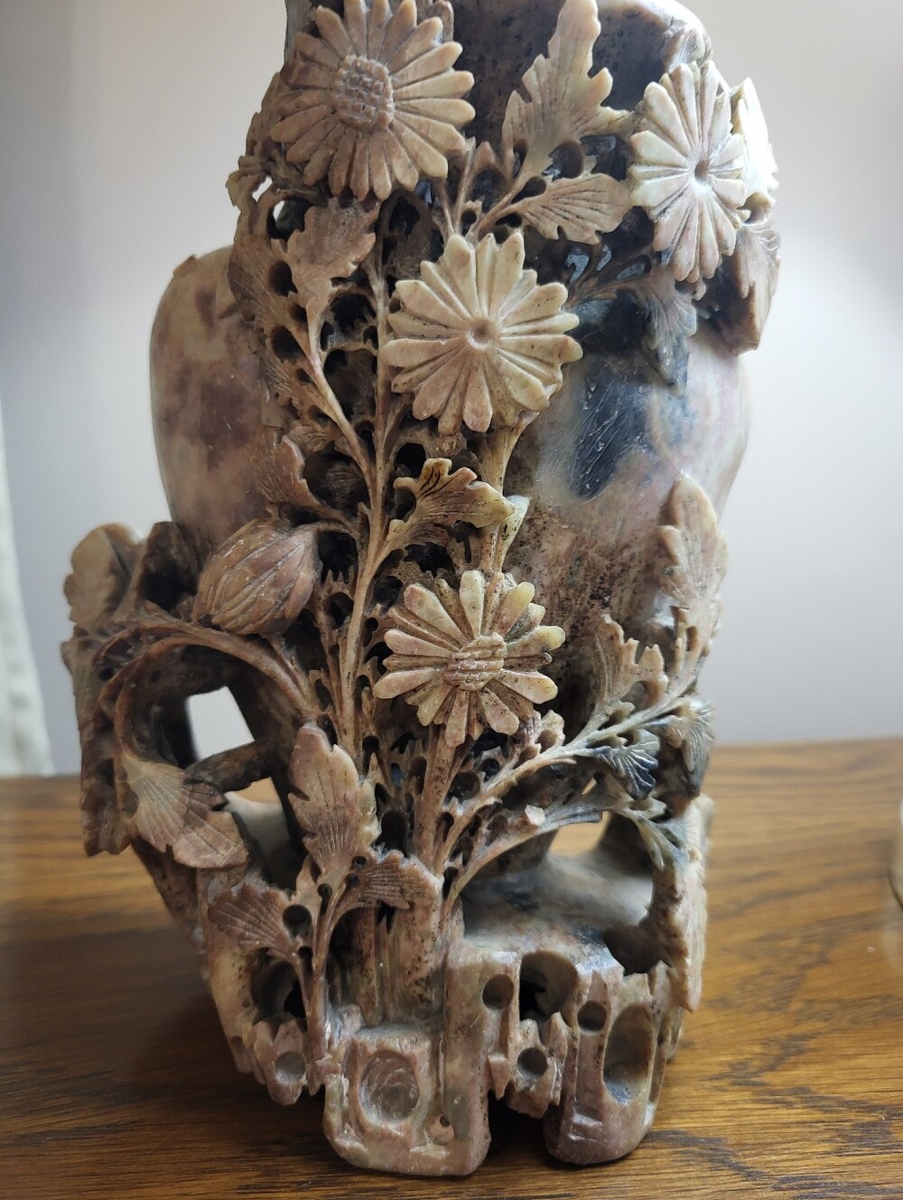Hand-Carved 8 x 6 Sand Stone Intricate Design  Flower Sculpture - Beige Brown